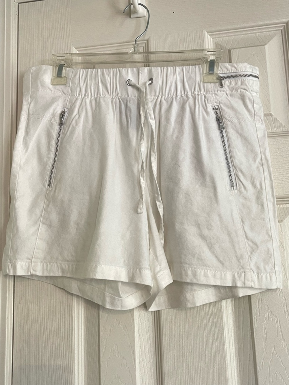 INC International Concepts White Drawstring Athletic Shorts with Zipper Pockets
